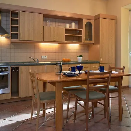 Old Town Apartment Апартаменты