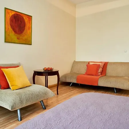 Old Town Apartment דירה