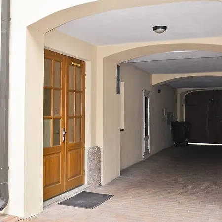 Апартаменты Old Town Apartment